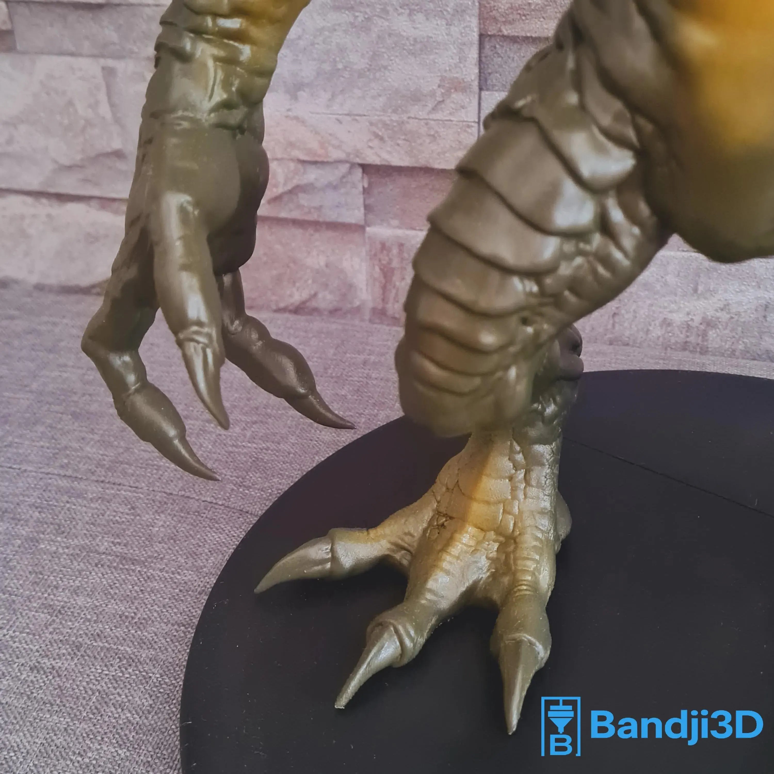 Figurine inspirée de l’univers Gremlins 44 cm – Sculpture cinéma en impression 3D peinte à la main – Déco artisanale unique
