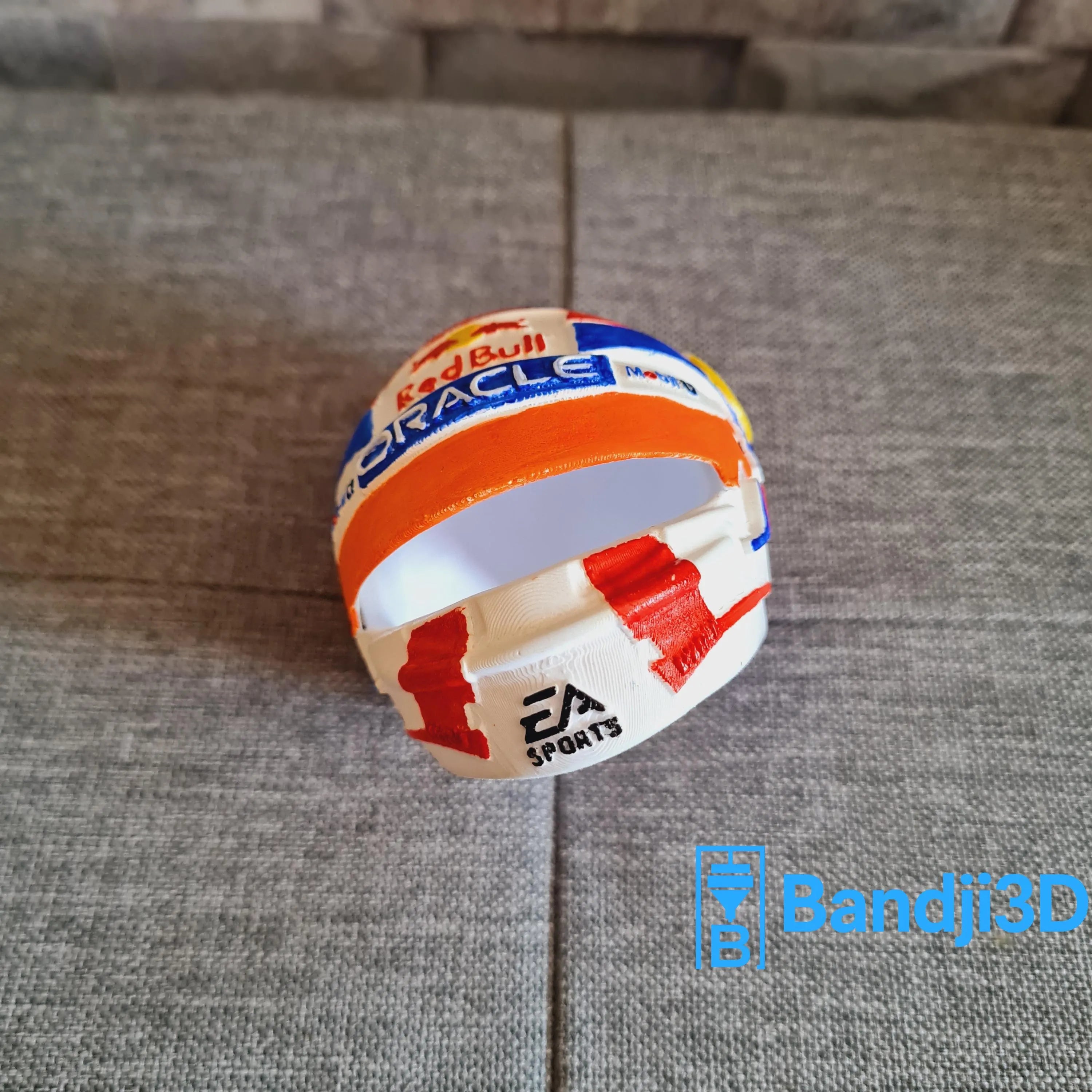 Figurine pilote de course F1 Max Verstappen – Statue impression 3D peinte à la main avec socle – Collection sport automobile