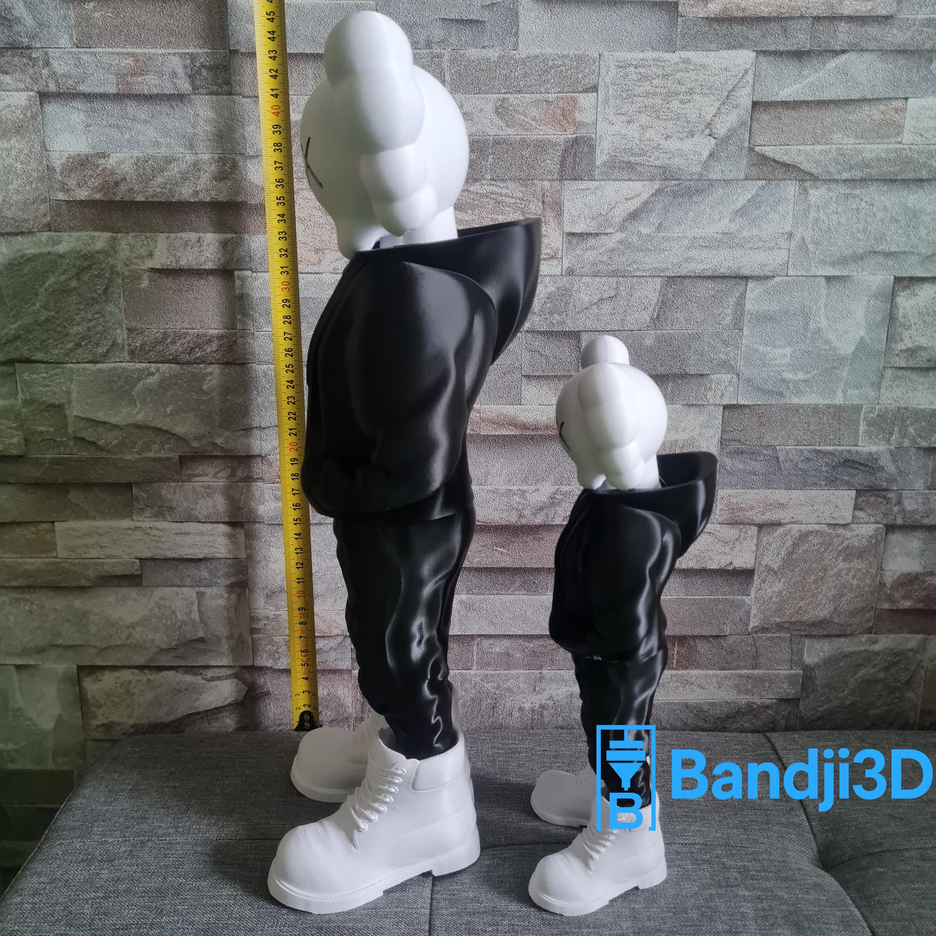 Sculpture inspirée de l’univers KAWS – Art déco moderne – Figurine collector – Décoration chic pour maison & bureau – Cadeau idéal