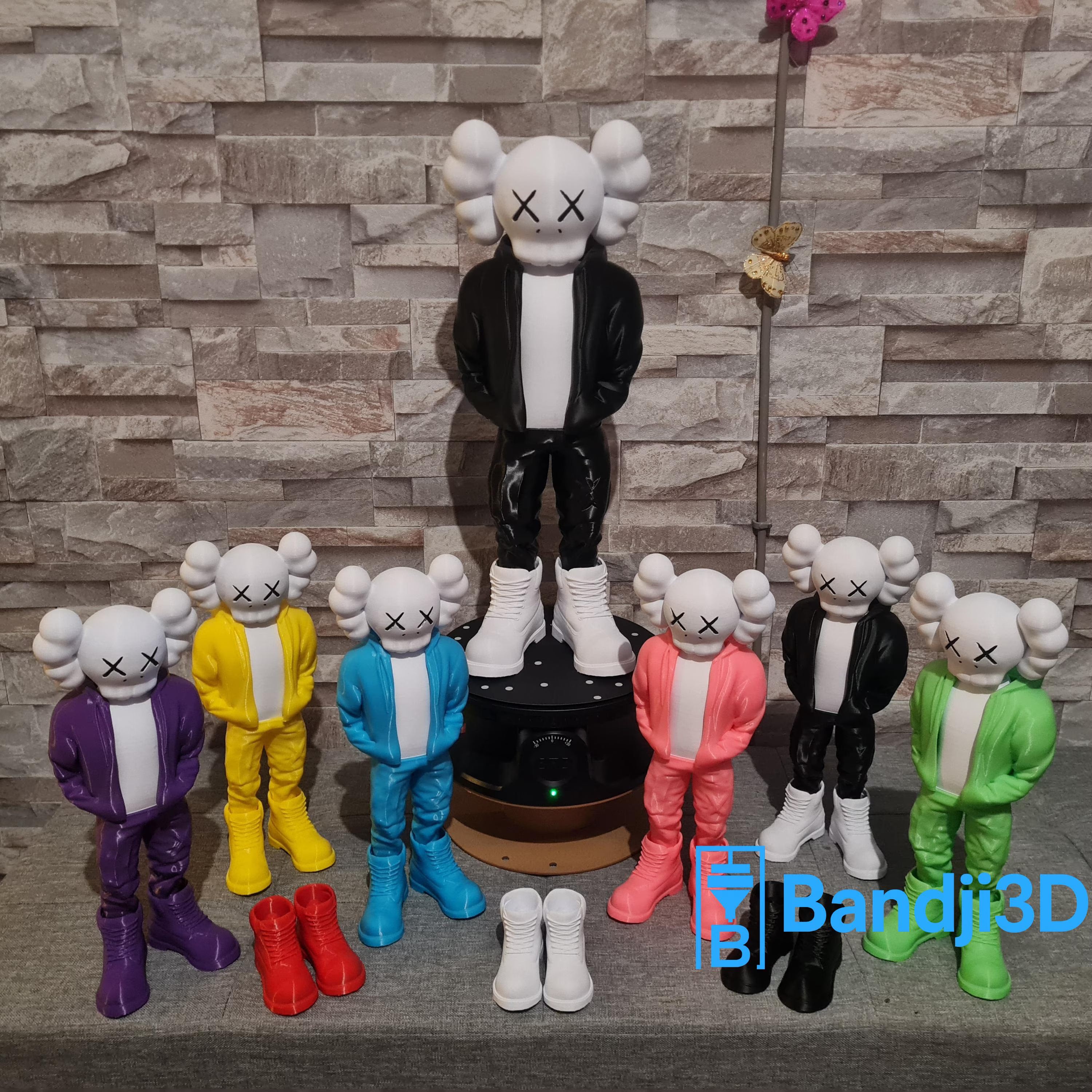 Sculpture inspirée de l’univers KAWS – Art déco moderne – Figurine collector – Décoration chic pour maison & bureau – Cadeau idéal