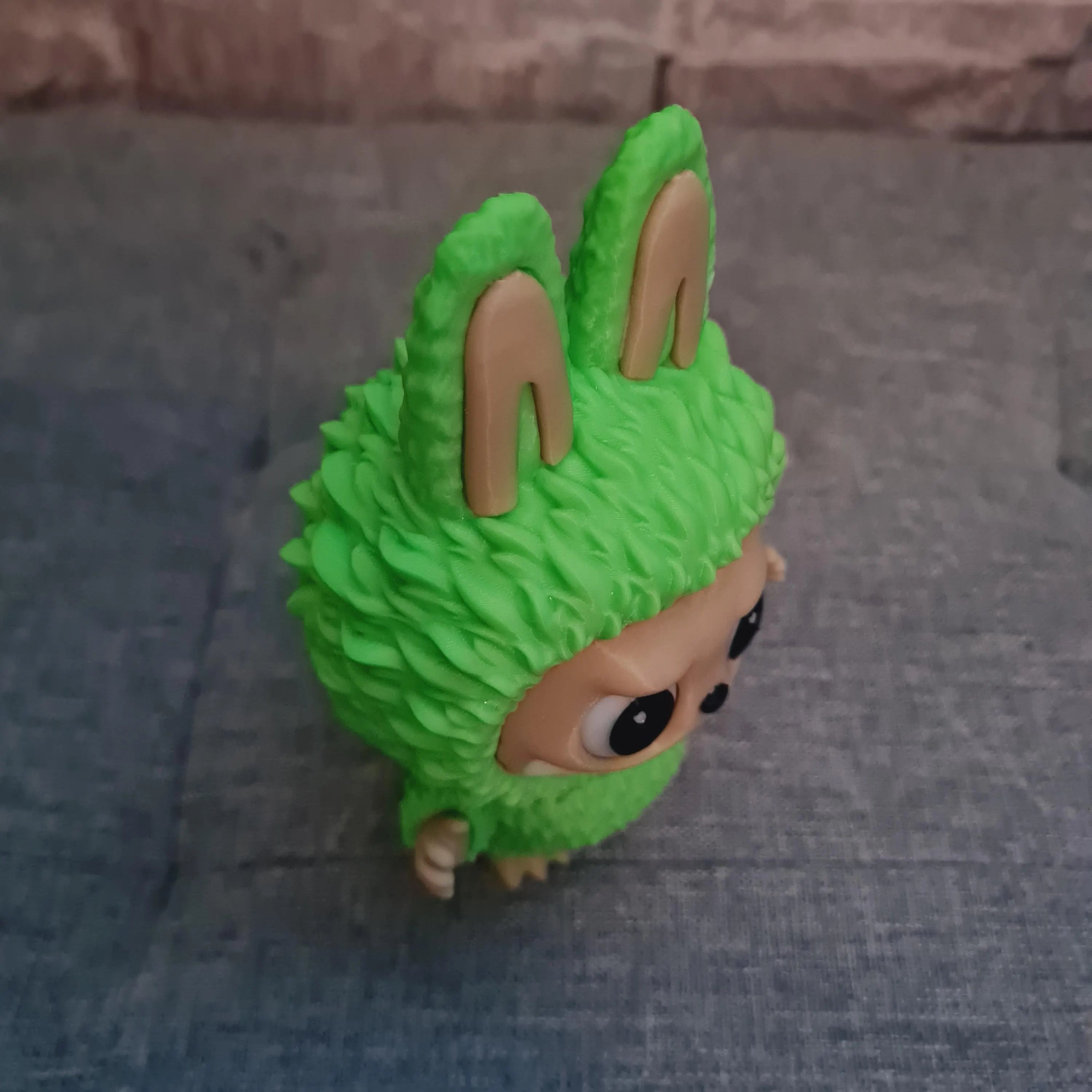 Figurine inspirée de l’univers Labubu 15 cm – Yeux Amovibles – Impression 3D – Couleurs Personnalisables – Objet de Collection