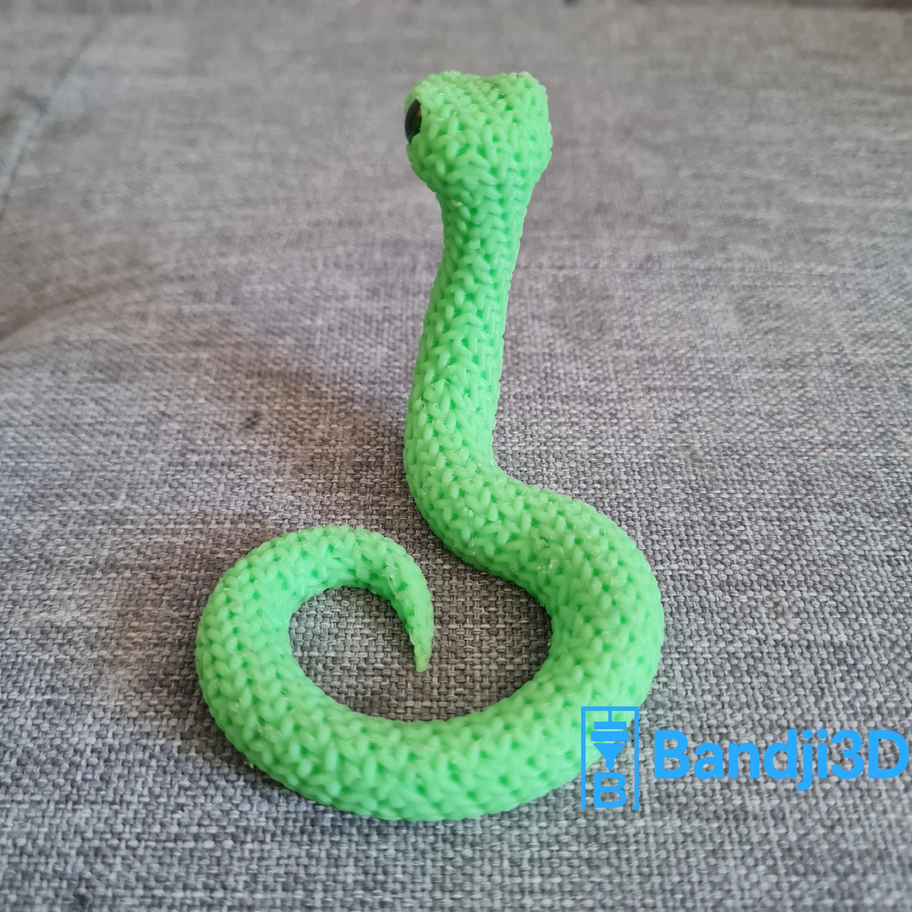 Figurine serpent tricot 3D • Sculpture artisanale • Déco exotique • 3 tailles et 14 couleurs