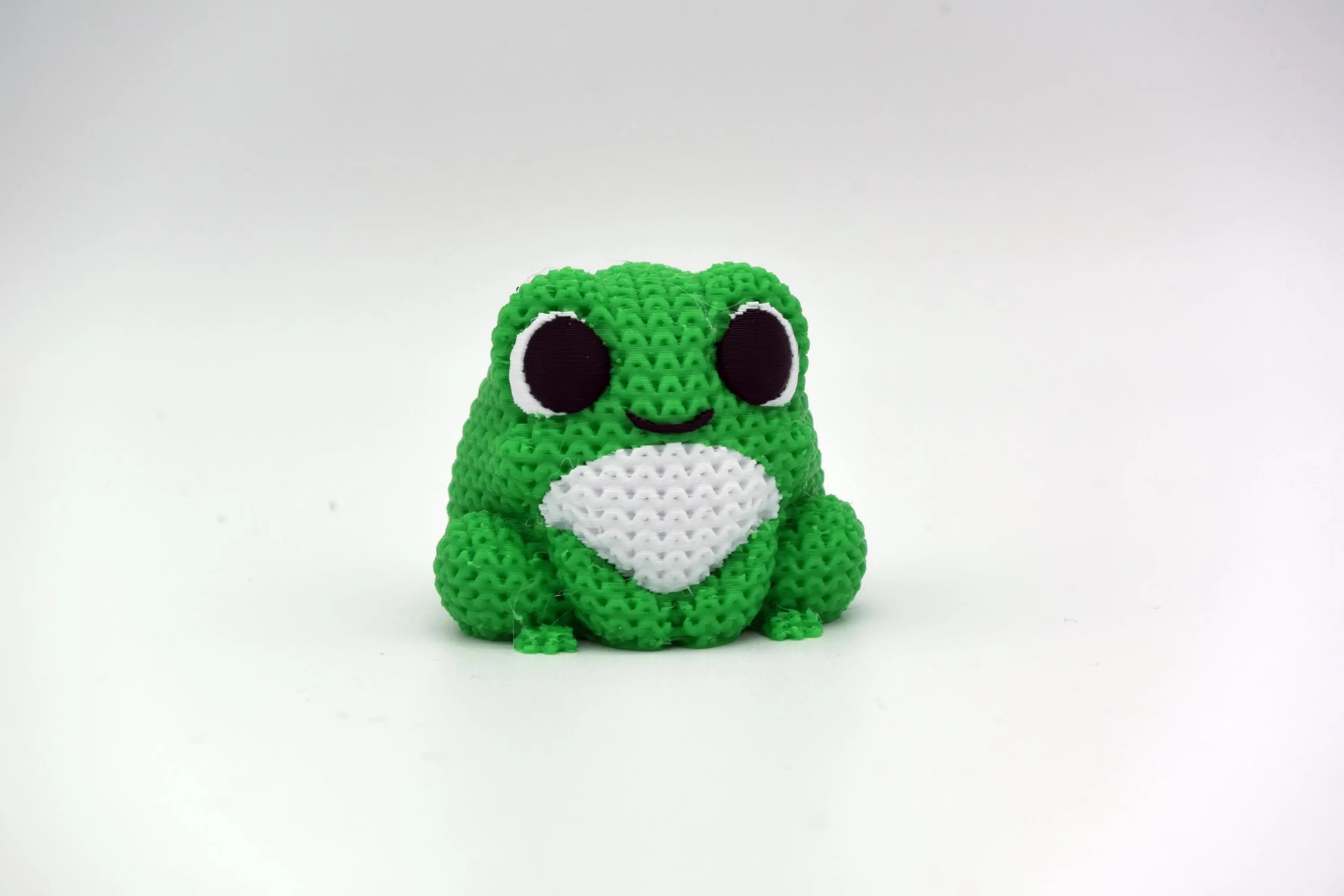 Figurine grenouille tricot 3D • Sculpture artisanale • Déco originale • 2 tailles et 14 couleurs
