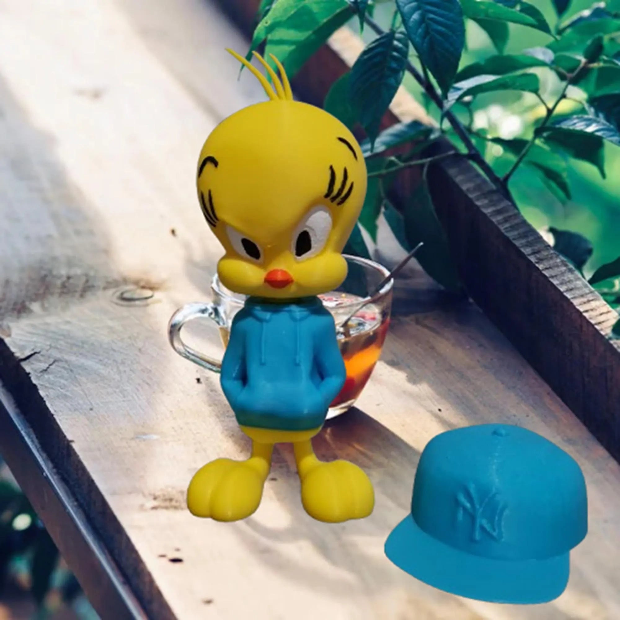 Figurine inspirée de l’univers Titi Streetwear – Figurine imprimée en 3D, Tweety déco geek et pop culture (13 cm / 24 cm