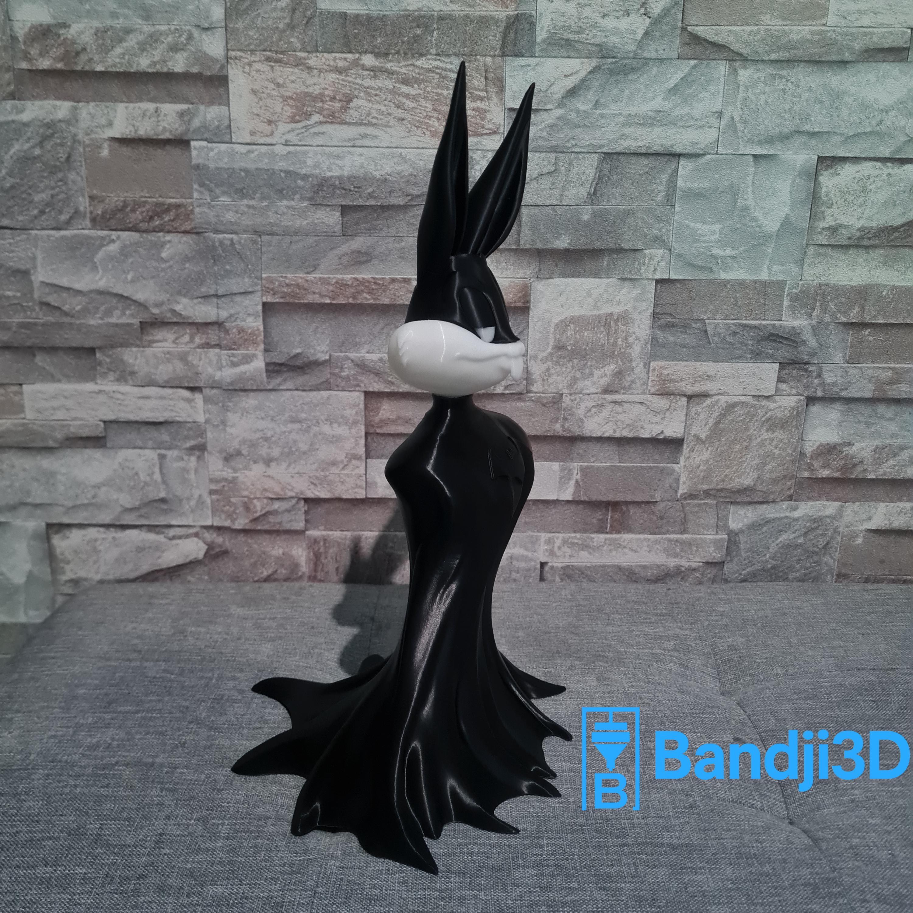Figurine inspirée de l’univers Bugs Bunny Style Batman – 30 cm – Couleur Personnalisable – Décoration Geek Pop Culture Impression 3D