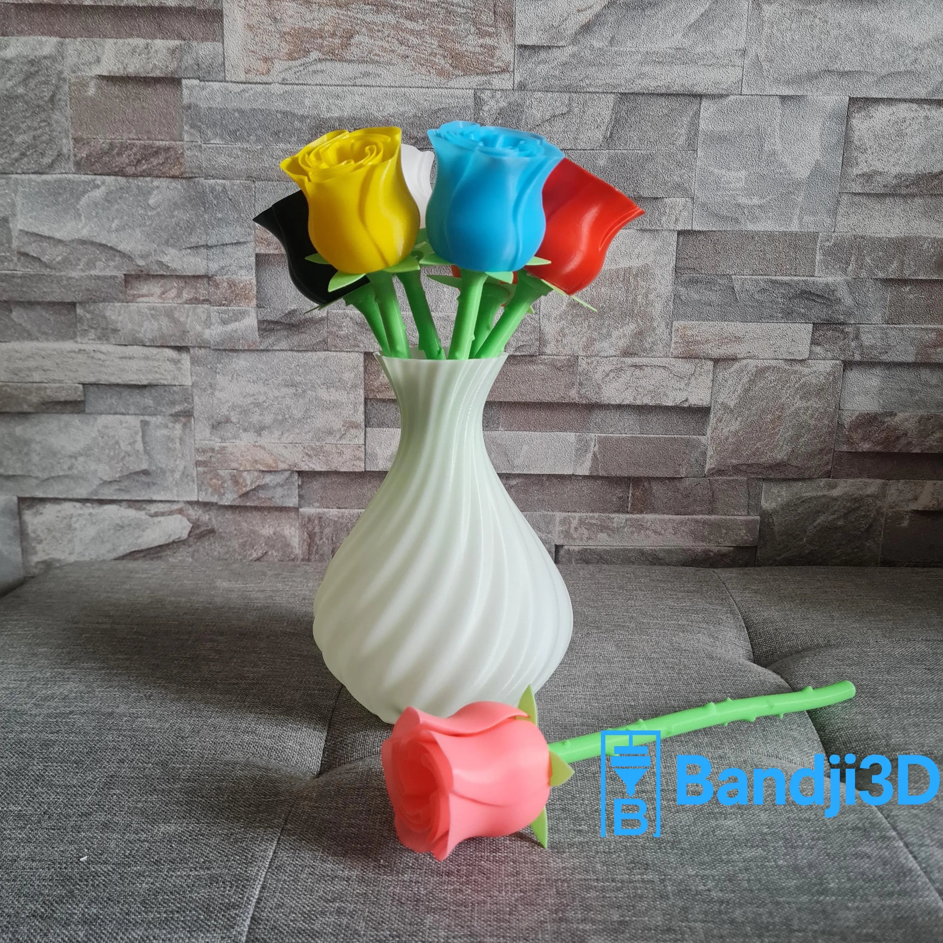 Rose en Impression 3D – À l’Unité ou en Bouquet avec Vase – Cadeau Original & Déco Durable