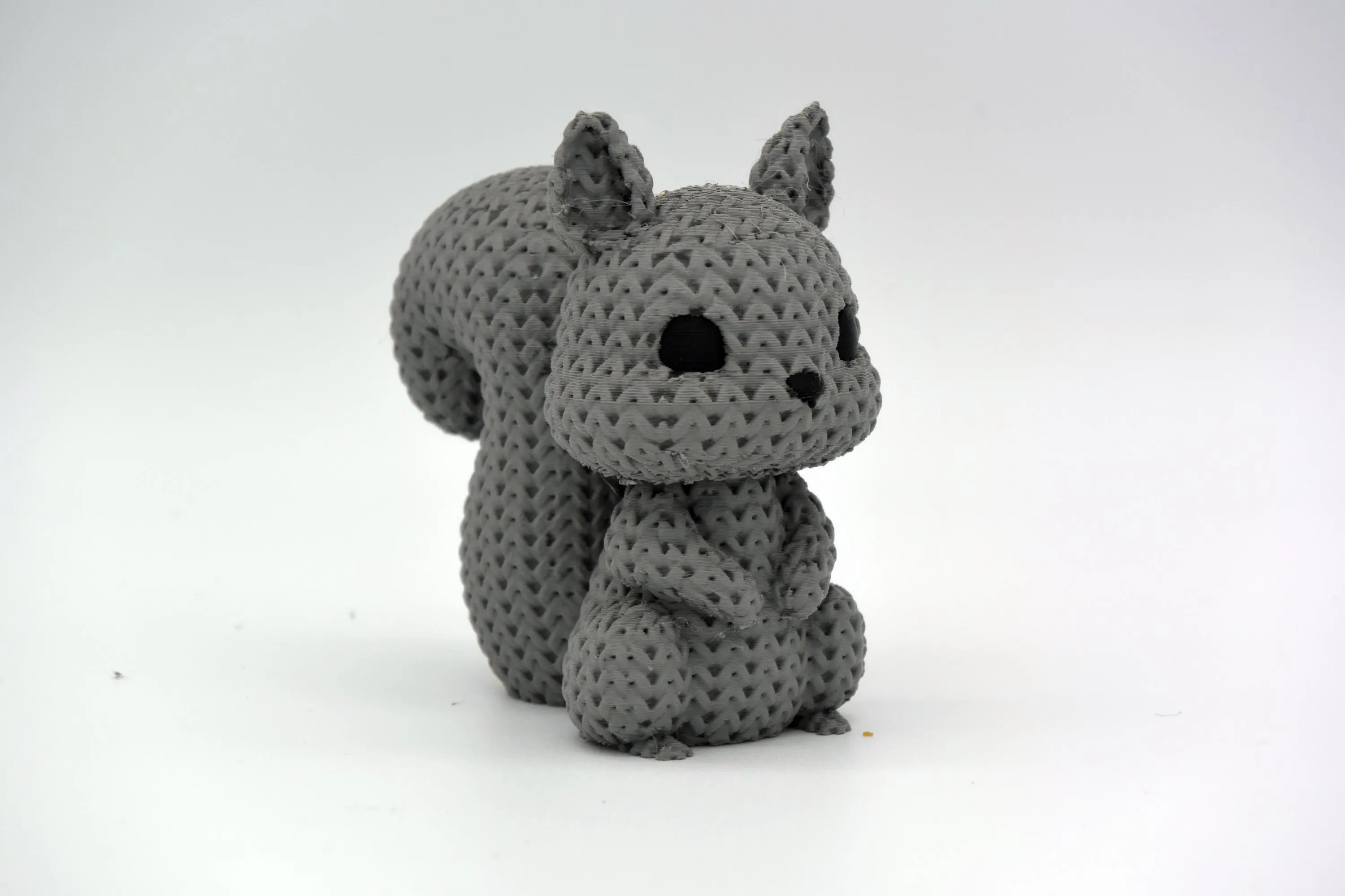 Figurine écureuil tricot 3D • Sculpture artisanale • Déco forestière • 3 tailles et 14 couleurs