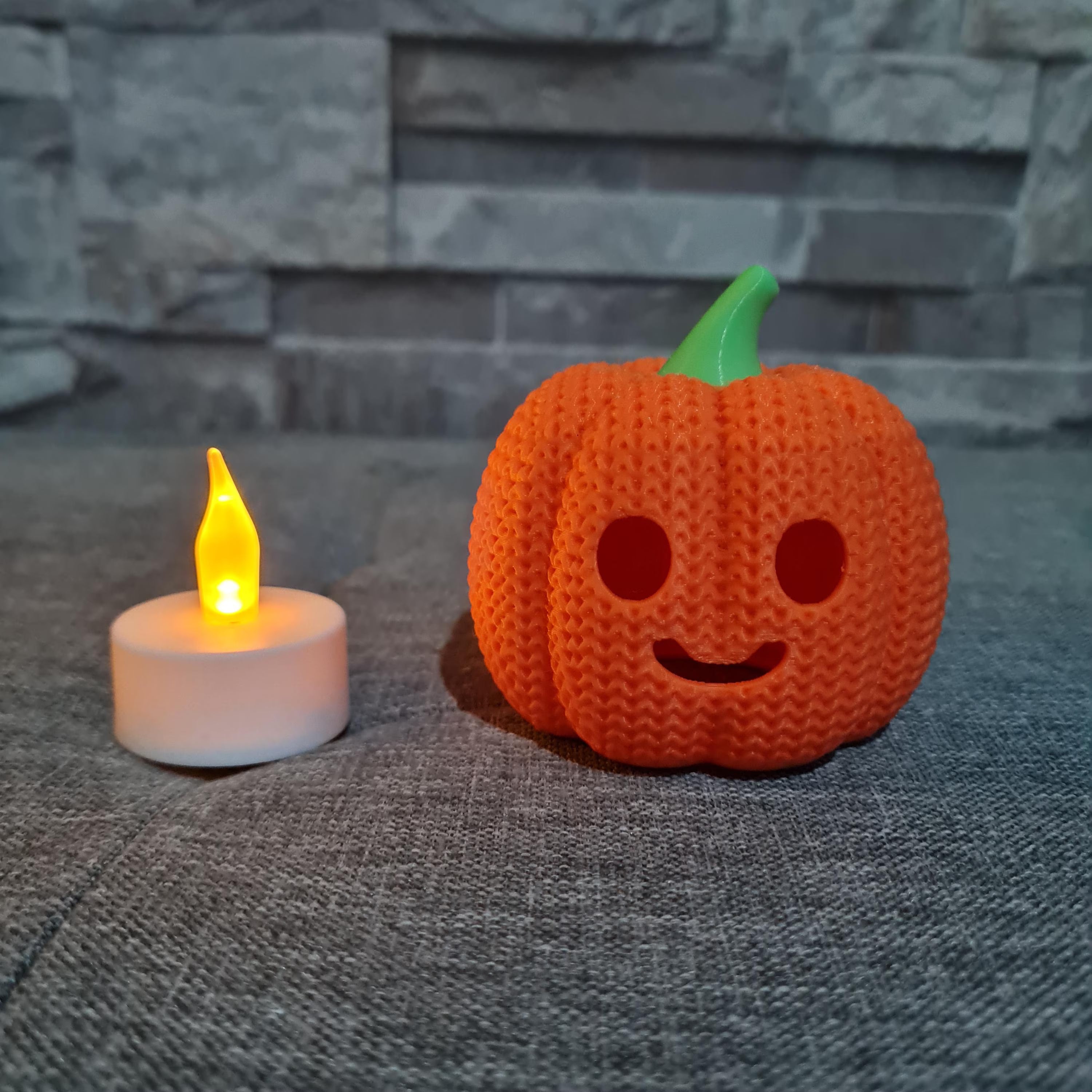 Décoration Halloween – Citrouille effet tricot – Impression 3D avec bougie LED