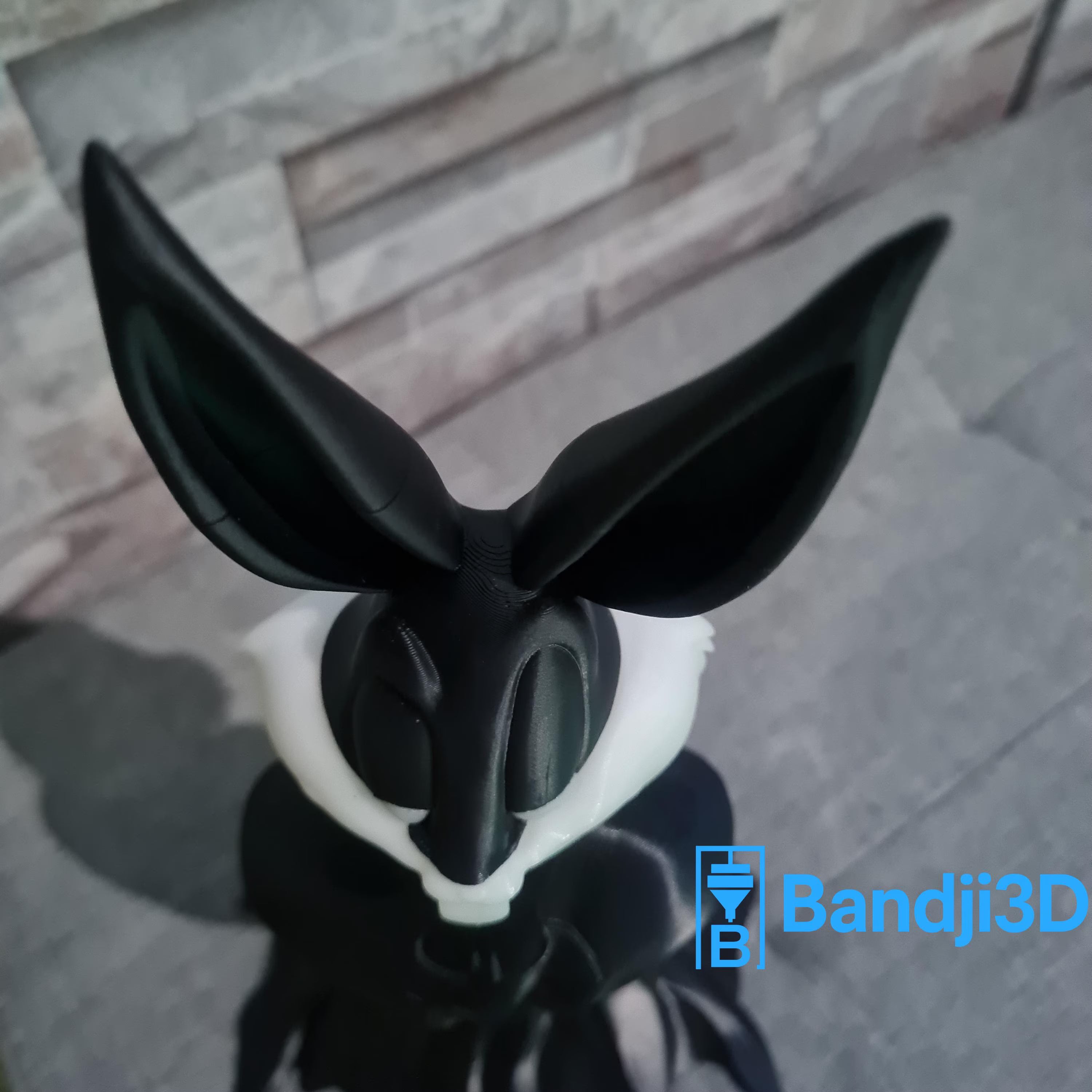Figurine inspirée de l’univers Bugs Bunny Style Batman – 30 cm – Couleur Personnalisable – Décoration Geek Pop Culture Impression 3D