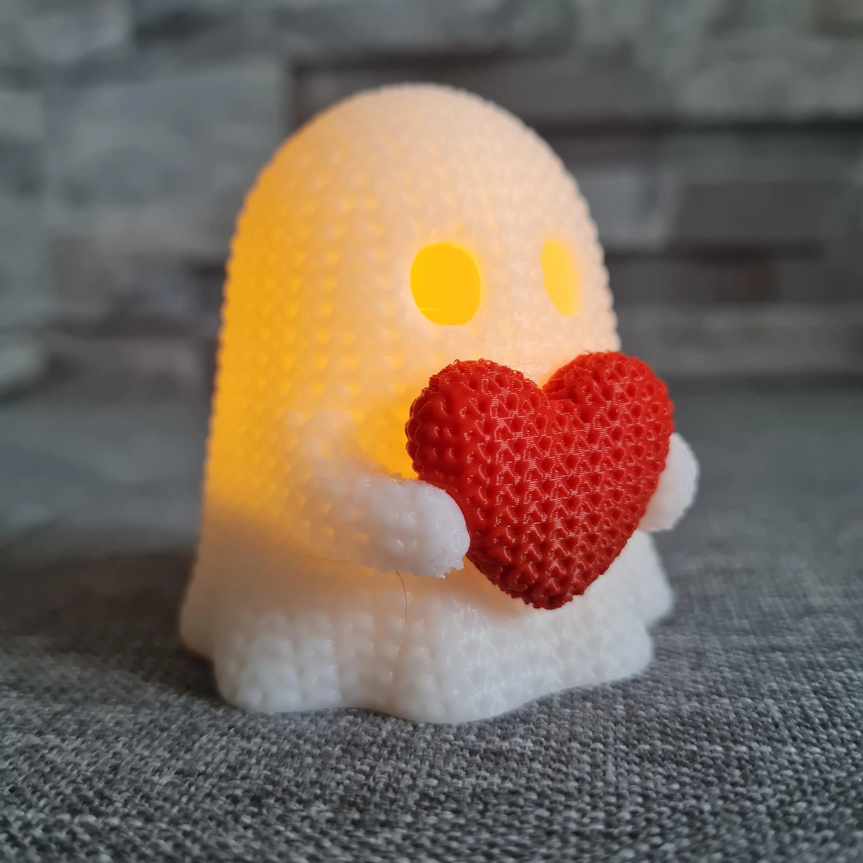 Fantôme effet tricot avec cœur – Photophore Halloween / Saint-Valentin – Impression 3D