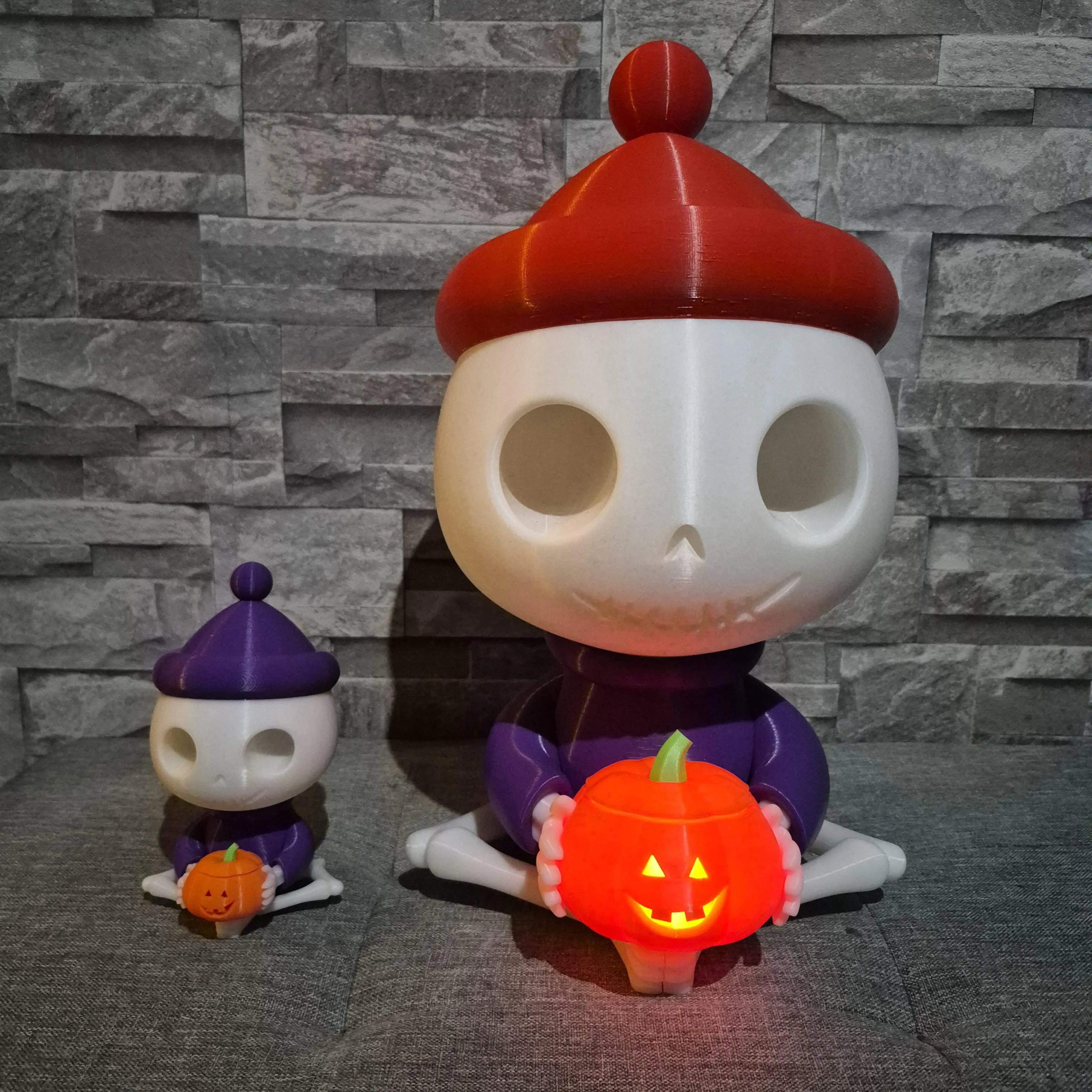 Figurine Squelette Halloween – Citrouille LED ou déco simple – Impression 3D personnalisable – Déco automne originale 15cm ou 40cm