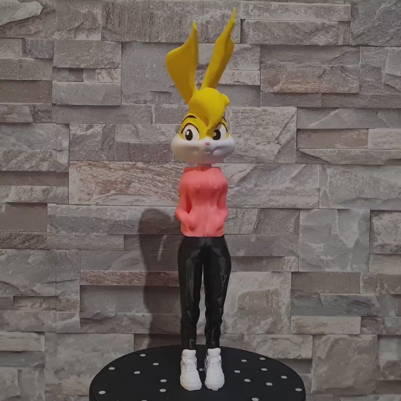 Figurine inspirée de l’univers Lola Bunny Streetwear personnalisable – Figurine Pop Culture imprimée 3D – Déco cartoon artisanale – Cadeau