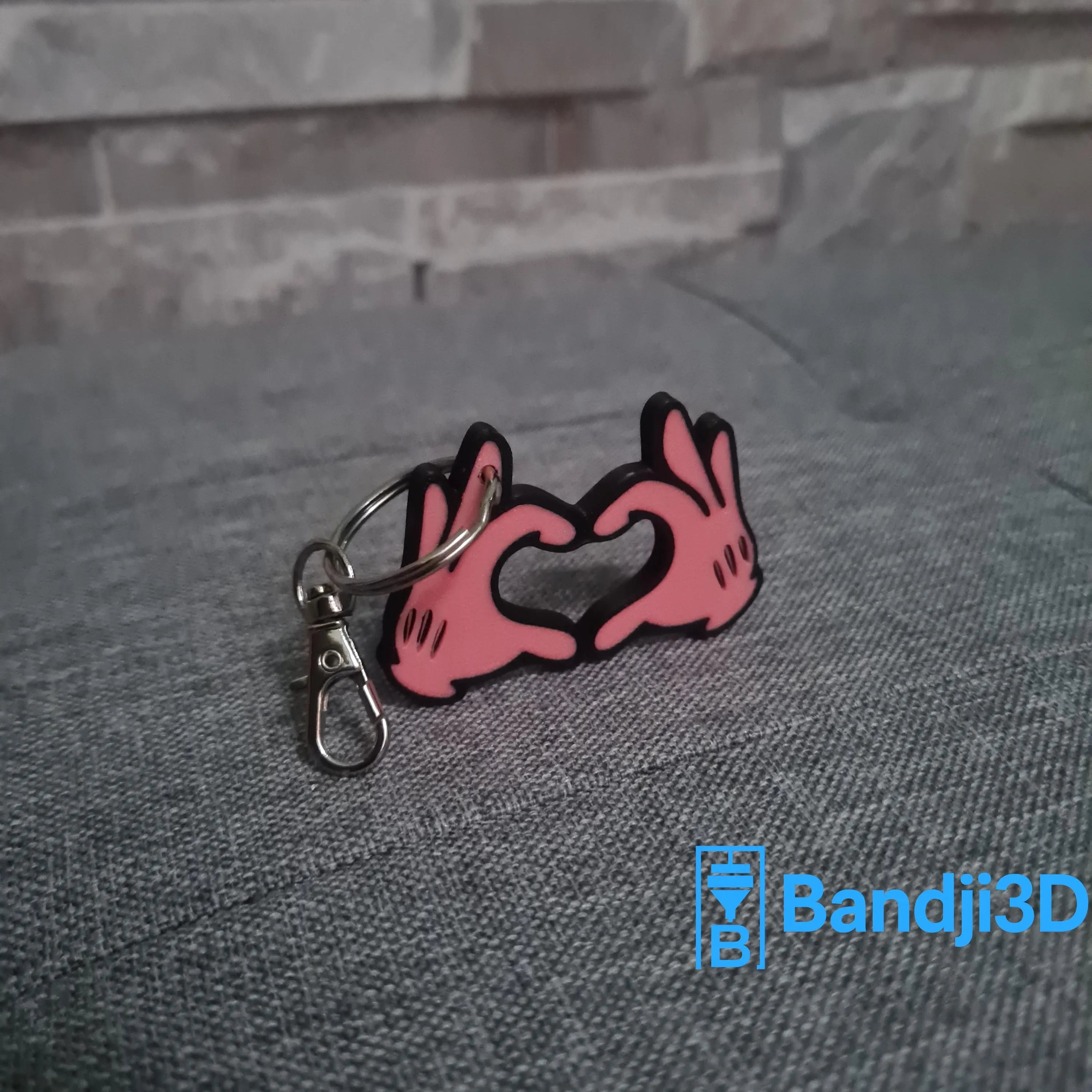 Porte-clés mains cœur cartoon – Accessoire amour et amitié – Cadeau original personnalisé en impression 3D