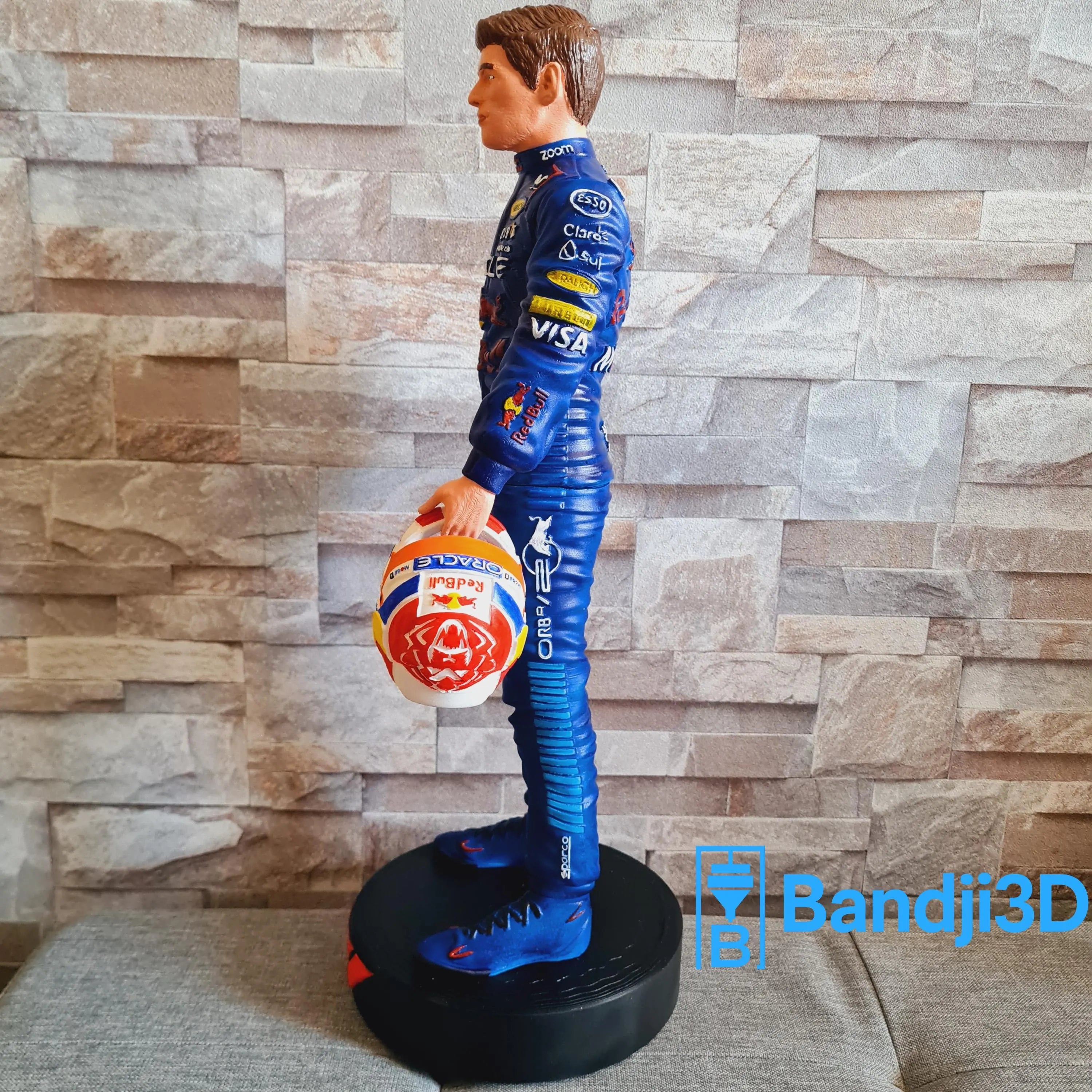 Figurine pilote de course F1 Max Verstappen – Statue impression 3D peinte à la main avec socle – Collection sport automobile