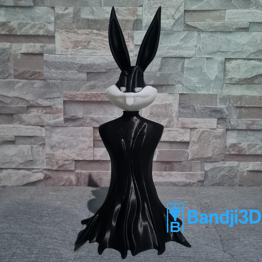 Figurine inspirée de l’univers Bugs Bunny Style Batman – 30 cm – Couleur Personnalisable – Décoration Geek Pop Culture Impression 3D