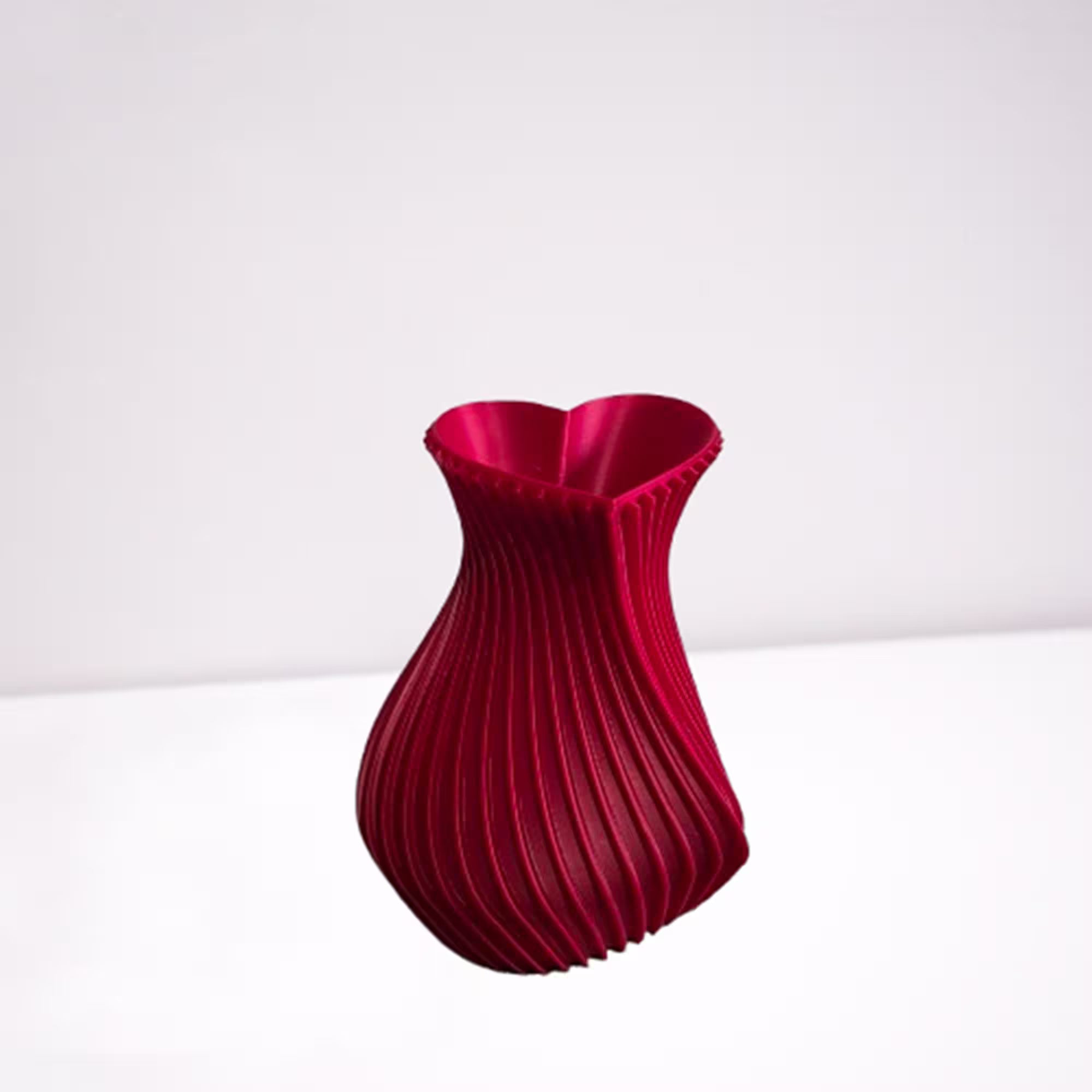 Vase design en forme de cœur – Impression 3D – Cadeau Saint-Valentin – 3 tailles (14 cm / 18 cm / 24 cm) – Déco moderne et romantique